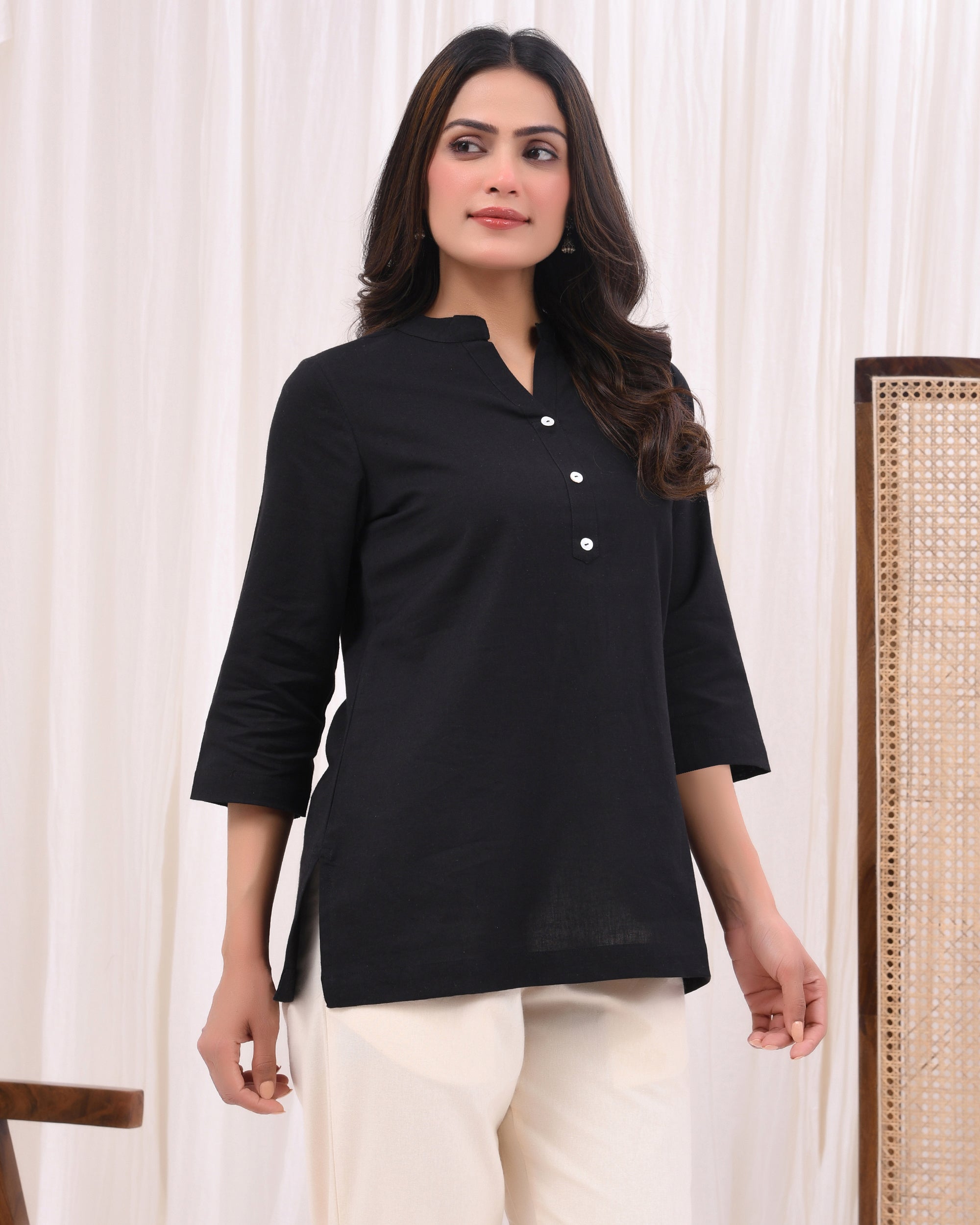 Kohl Black Airy Linen Short Kurta