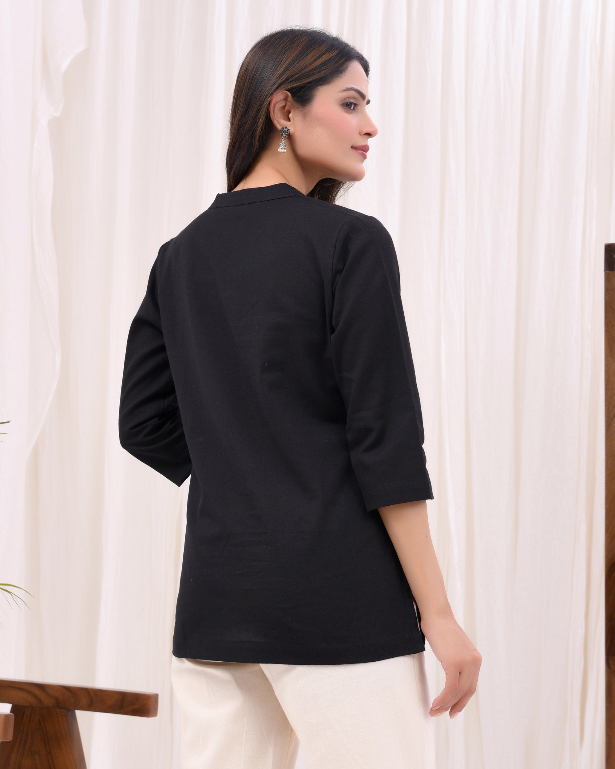 Kohl Black Airy Linen Short Kurta