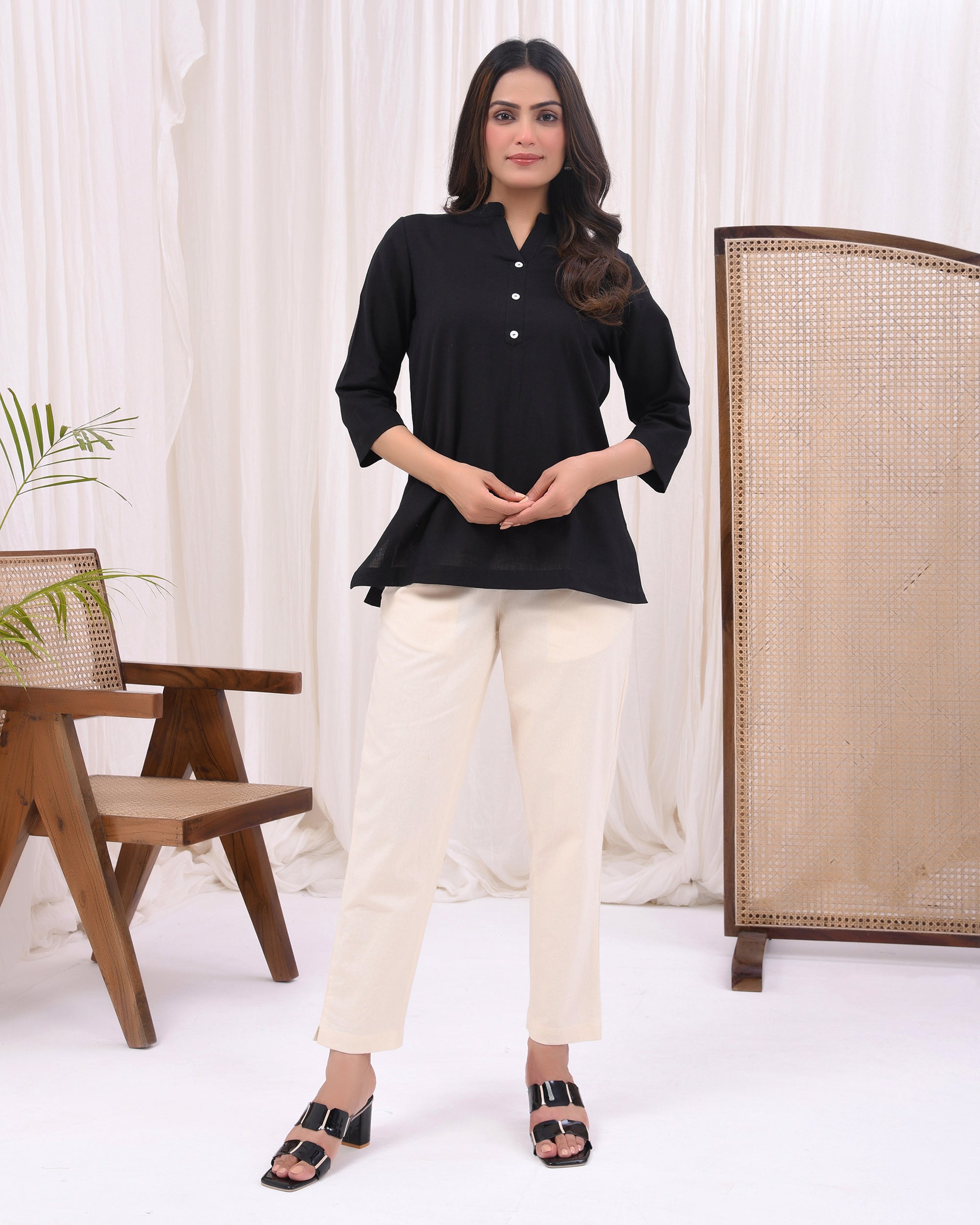 Kohl Black Airy Linen Short Kurta