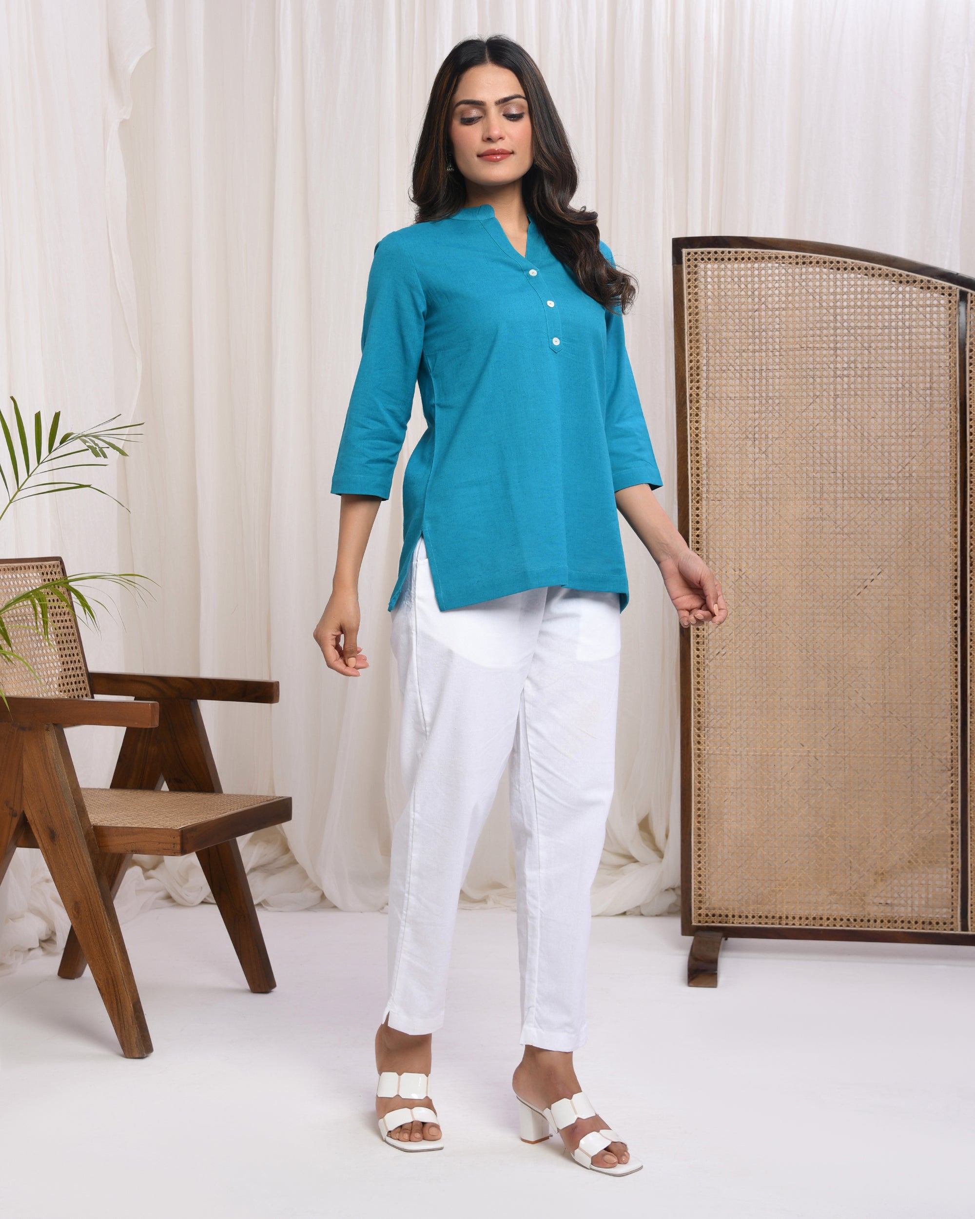 Turquoise Airy Linen Short Kurta